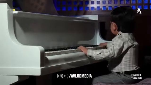КЛИП! Абдурозик Чаки Чаки Борон KLIP! Abdurozik Chaki Chaki Boron смотреть онлайн
