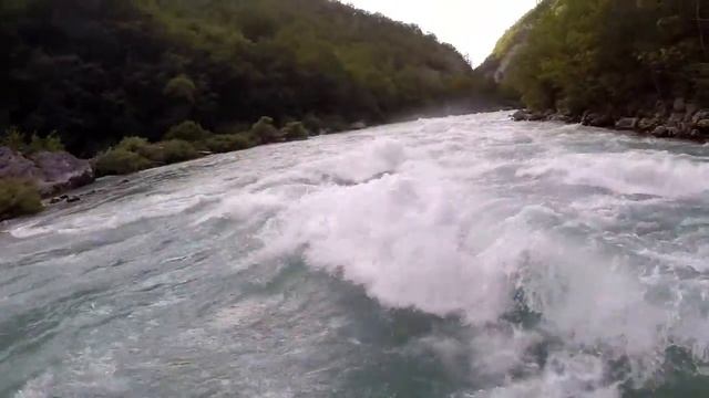 Bosnia Adventure: Rafting Tara смотреть онлайн
