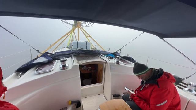 Яхта 🛥️ | Крым - Санкт-Петербург на парусной яхте по рекам | Саратов в тумане смотреть онлайн