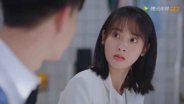 【Movie】灰姑娘和帥醫生在食堂秀恩愛，兩人各種親密的舉動，把一旁的同事都驚呆了！#我的小确幸#都市甜宠#愛情