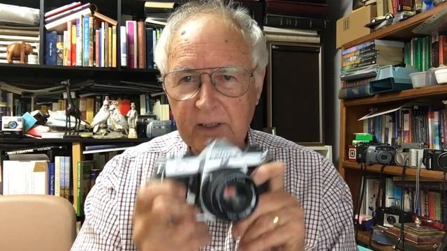 A Pentax Camera that shoots film and digital? смотреть онлайн
