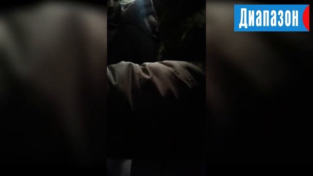 Народный репортер. Пассажиры едут в автобусе №23 как сельди в бочке смотреть онлайн