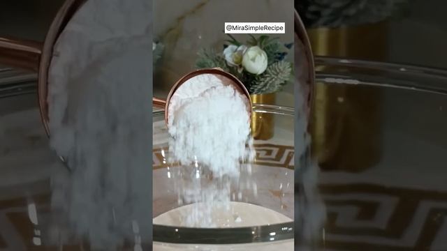 WELL, A VERY TASTY "MEDOVIK" CAKE WITHOUT RUNNING CAKES🐝 #youtubeshorts #shorts #medovik #tasty смотреть онлайн