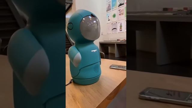 MOXIE The AI Robot - What do you think about it 🤔 смотреть онлайн