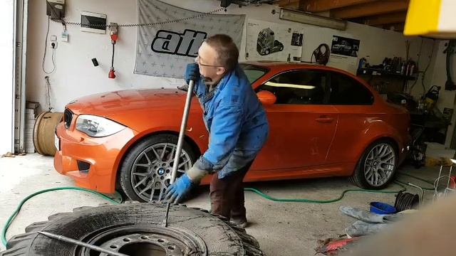 Урал(Медведь) опять Колесо смотреть онлайн