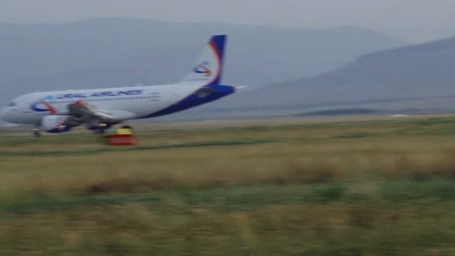 Airbus A319 UralAirlines Landing/Посадка Аэробус А319 Аэропорт байкал Улан-Удэ