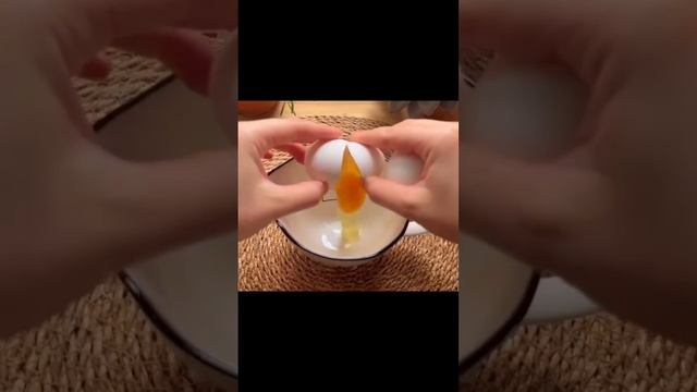ЛАВАШ-РОЛЛ С НЕЖНЫМ ОМЛЕТОМ И КОЛБАСНЫМ АКЦЕНТОМ смотреть онлайн