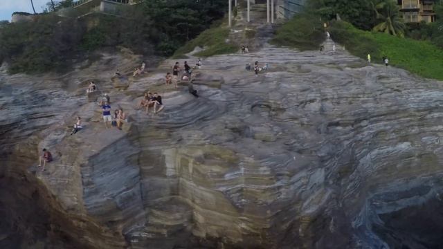 Spitting Cave смотреть онлайн