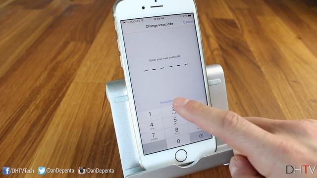 How To Get 4 Digit Simple Passcode Back On iPhone, iPad & iPod Touch With iOS 9 смотреть онлайн