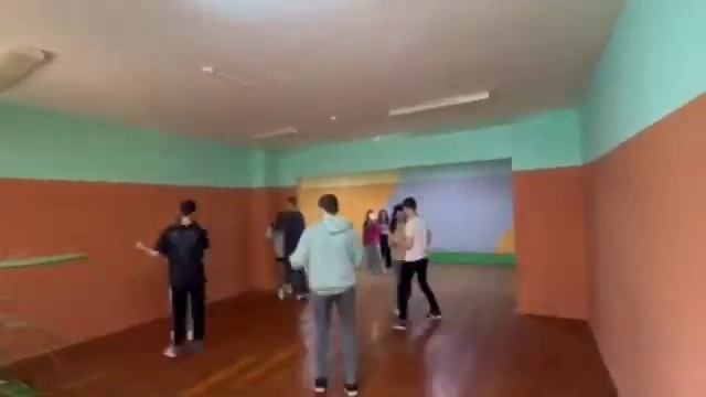 True sigma танцует под фонк смотреть онлайн