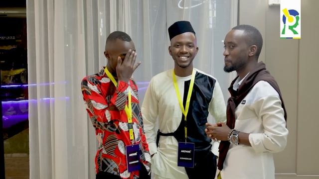 SEKA LIVE: Rusine yishimiwe bikomeye anahabwa amafaranga kuri stage смотреть онлайн