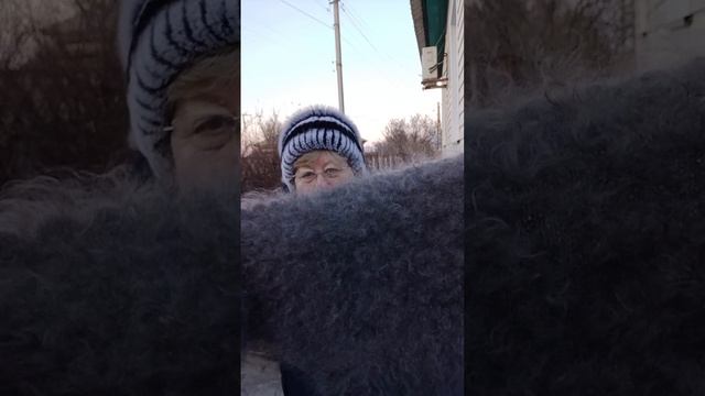 Пуховые косынки в ассортименте... смотреть онлайн