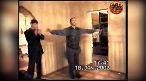 Цыгане отплясывают чечетки на дне рождения