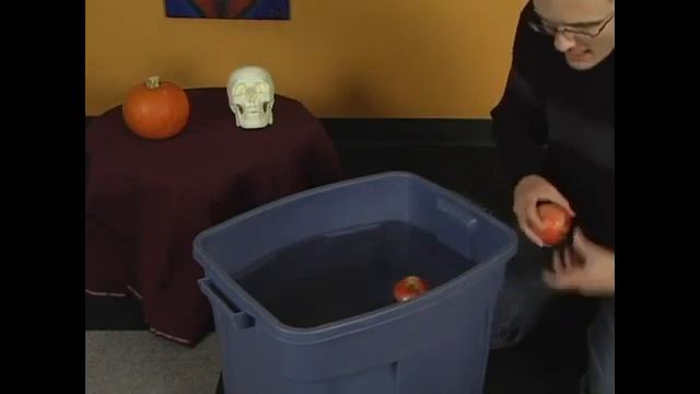 How Many Apples go in the Apple Bobbing Halloween Tub? смотреть онлайн