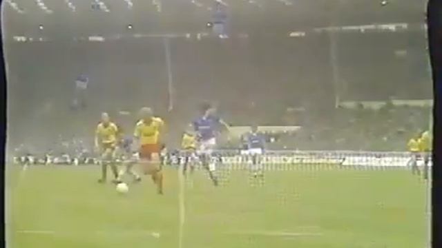 19/5/1984 - Everton-Watford 2-0 (FA Cup finale - DR højdepunkter) смотреть онлайн