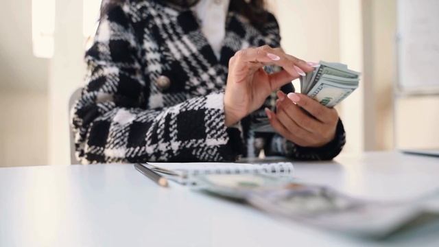 Эти Знаки Зодиака накроет Лавина денег до конца Июня 2024 года смотреть онлайн