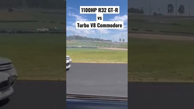 1100hp R32 GT-R vs Turbo LS Commodore at Powercruise Sydney смотреть онлайн