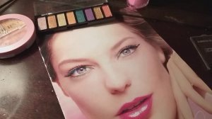 АСМР/ МАКИЯЖ МОДЕЛИ В ЖУРНАЛЕ/ БЛИЗКИЙ ШЁПОТ/ ASMR/ MAKEUP MODEL IN MAGAZINE/ CLOSE WHISPER