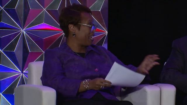ONF Connect 18: Operator Q & A - Plans for ONF & Open Source смотреть онлайн