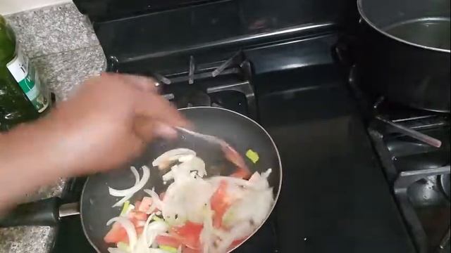 HOW TO MAKE FRIED CABBAGE DINNER / FIRST TIME DOING THIS CABBAGE RECEIPE смотреть онлайн