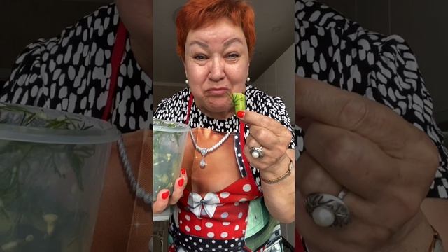 Малосольные ОГУРЧИКИ! #мамаотличника #огурчики #похрустим смотреть онлайн