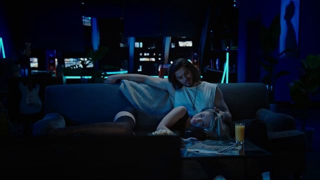 MARGO - Сумасшедший тип (Официальная версия).