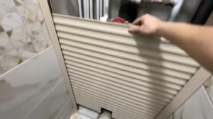 Рольставни в санузел.