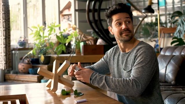 PlantHive Smart Garden - Grow Connected! смотреть онлайн