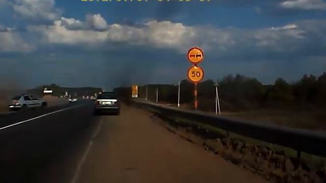 Дурачок на дороге смотреть онлайн