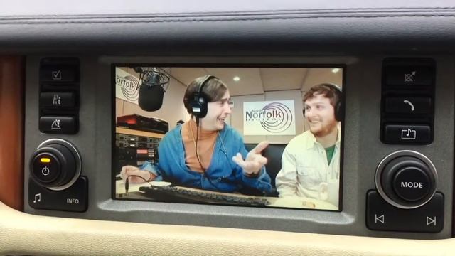 Raspberry Pi 3 integrated with Range Rover L322 2005 model, Kodi at 800x480 pixel. Alan Partridge. смотреть онлайн