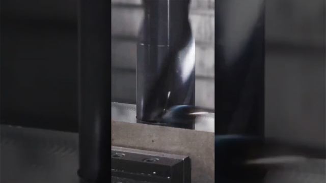 Drilling of a Solid Steel Block смотреть онлайн