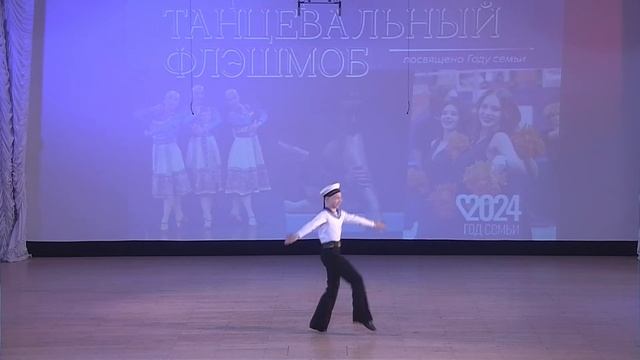 "ДНК культуры" Концерт в рамках проекта, посвященного Году семьи - "Танцевальный флешмоб" смотреть онлайн