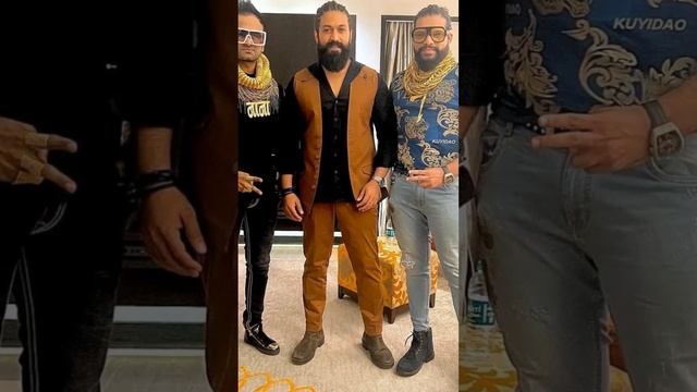 SandalWood | Yash Rocking Star | Celebrities | #shorts #trending #Recent Pics #Small info смотреть онлайн