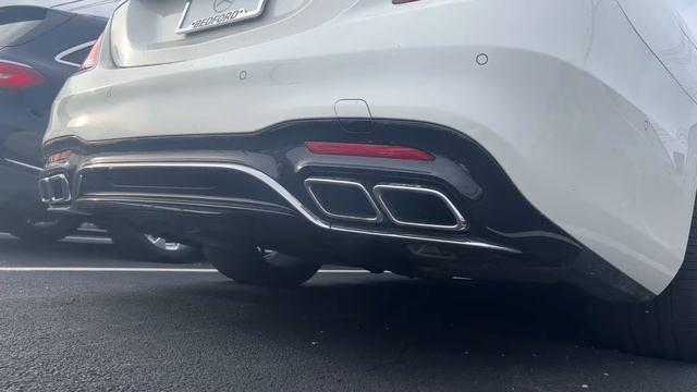 2019 S63 AMG Cold Startup смотреть онлайн