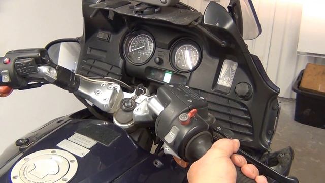 02 BMW R1150RT Engine running #690 смотреть онлайн