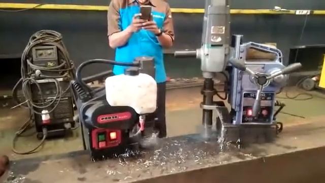 Pro36 Auto (38 sec) Vs. Nitto WA5000 (49 sec) - Drilling Speed Contest (dia. 27mm & thickness 25mm) смотреть онлайн
