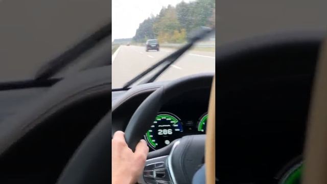 BMW B7 Alpina смотреть онлайн