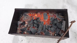 Простой метод разжигания древесного угля