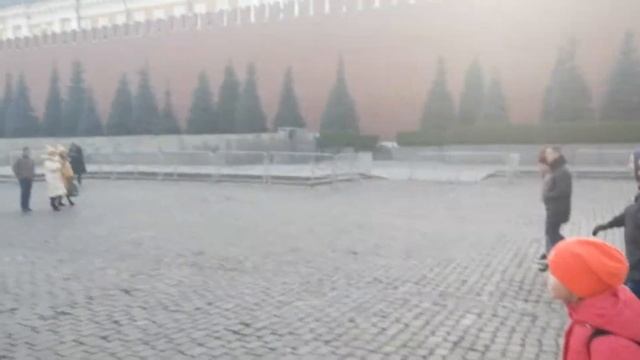 Гуляем по красной площади смотреть онлайн