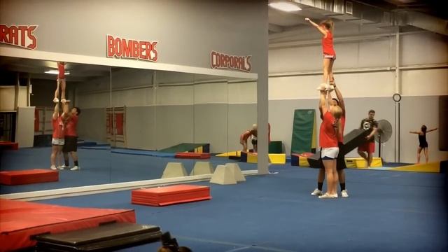 Reagan - Pretty Little Flyer смотреть онлайн