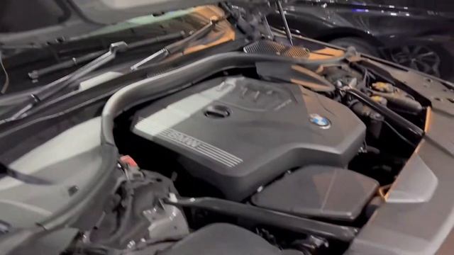 BMW 730Li B48 - Rear Tail Light Coding смотреть онлайн