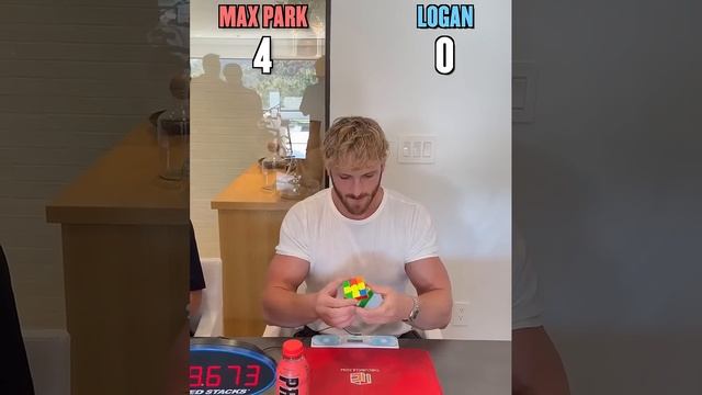 Fastest Rubik's Cube solver in the world! #drinkprime #loganpaul #prime #ksi #rubikscube #rubik смотреть онлайн