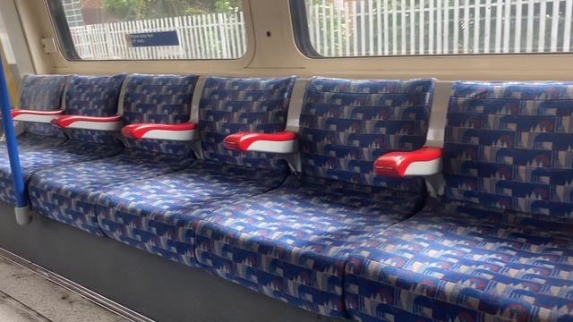 There are empty seats at back смотреть онлайн