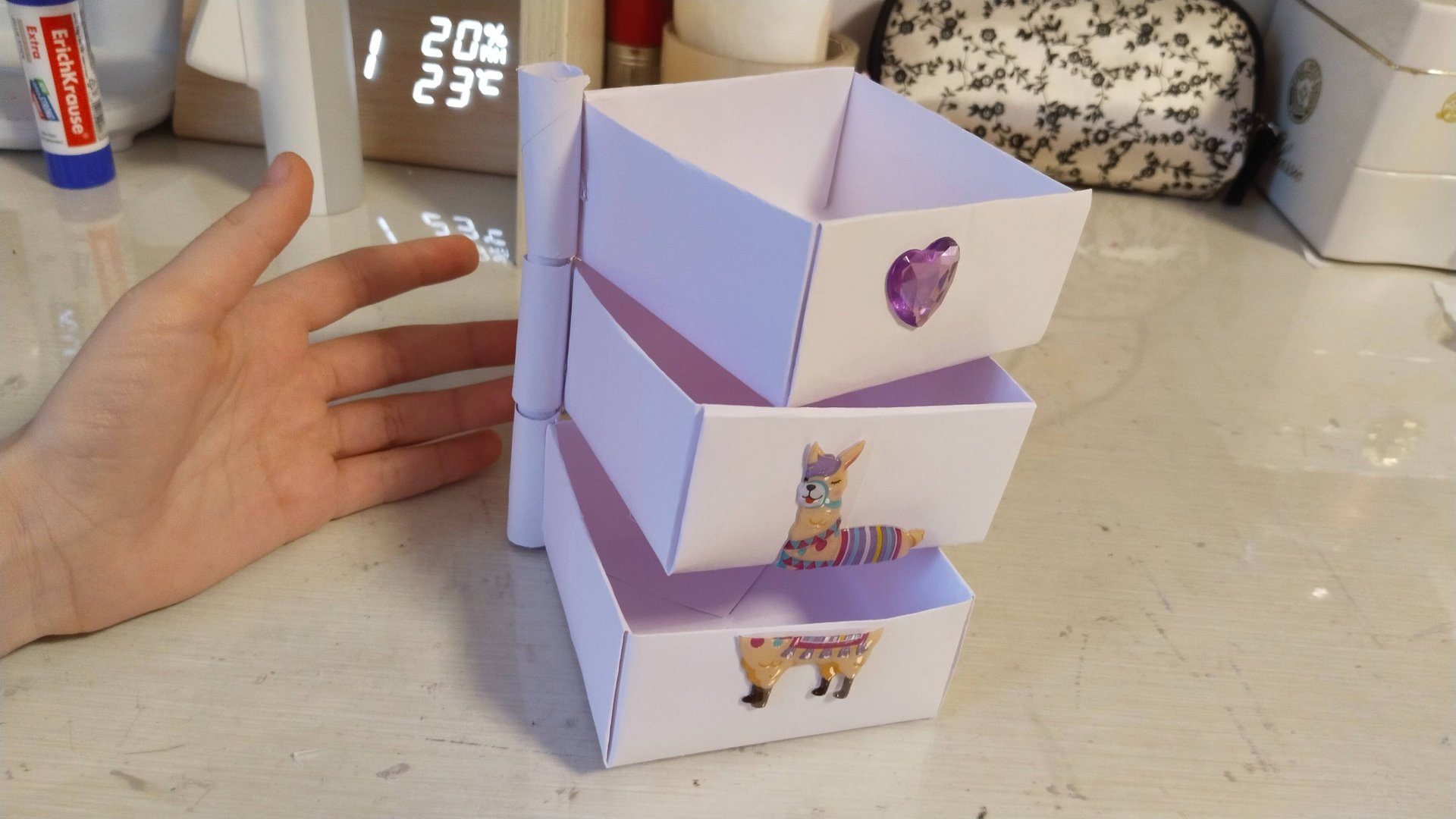 Делаем бумажный органайзер смотреть онлайн