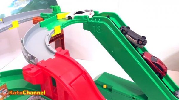 Auto Mountain Road Takara Tomy Tomica