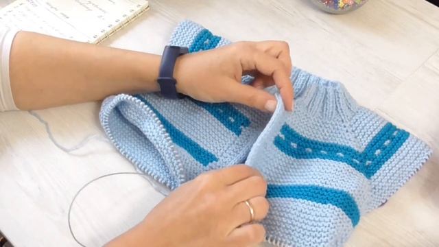 Вязальный влог 2.Готовые работы:жилетка на малыша,платье для девочки смотреть онлайн