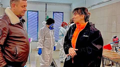 Олег Зубков приехал в Феодосию в центр по СПАСЕНИЮ ПТИЦ! Посмотрите как здесь все организованно! смотреть онлайн