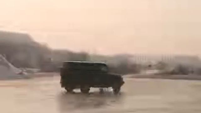 Mercedes G500 Ice drift смотреть онлайн