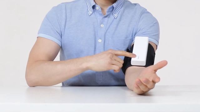 QardioArm Smart Blood Pressure Monitor смотреть онлайн