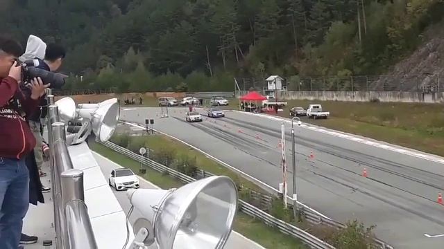 F80 M3 vs F10 m550d смотреть онлайн